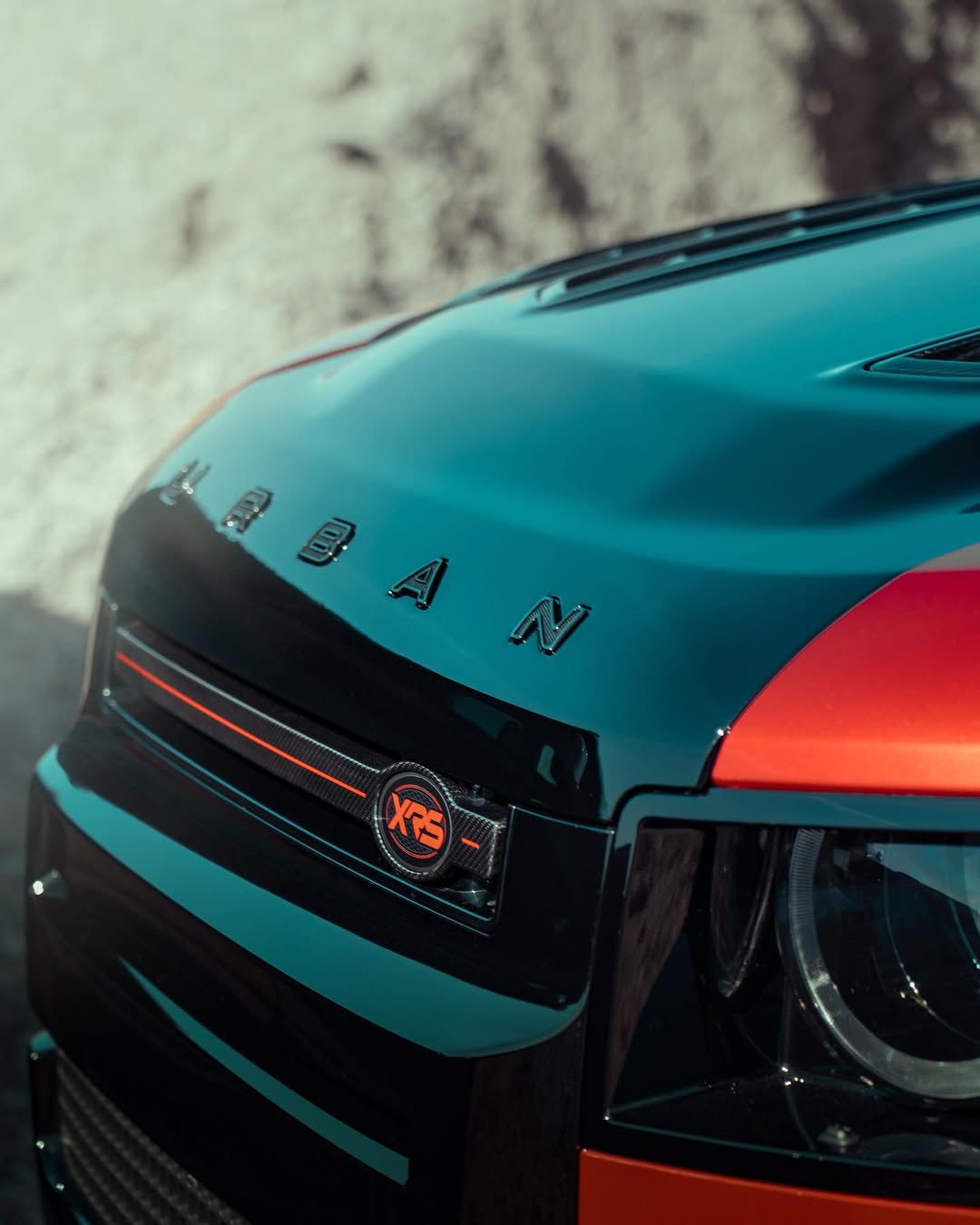 Defender XRS Semi-Visual Carbon Fiber Quad Vented Bonnet