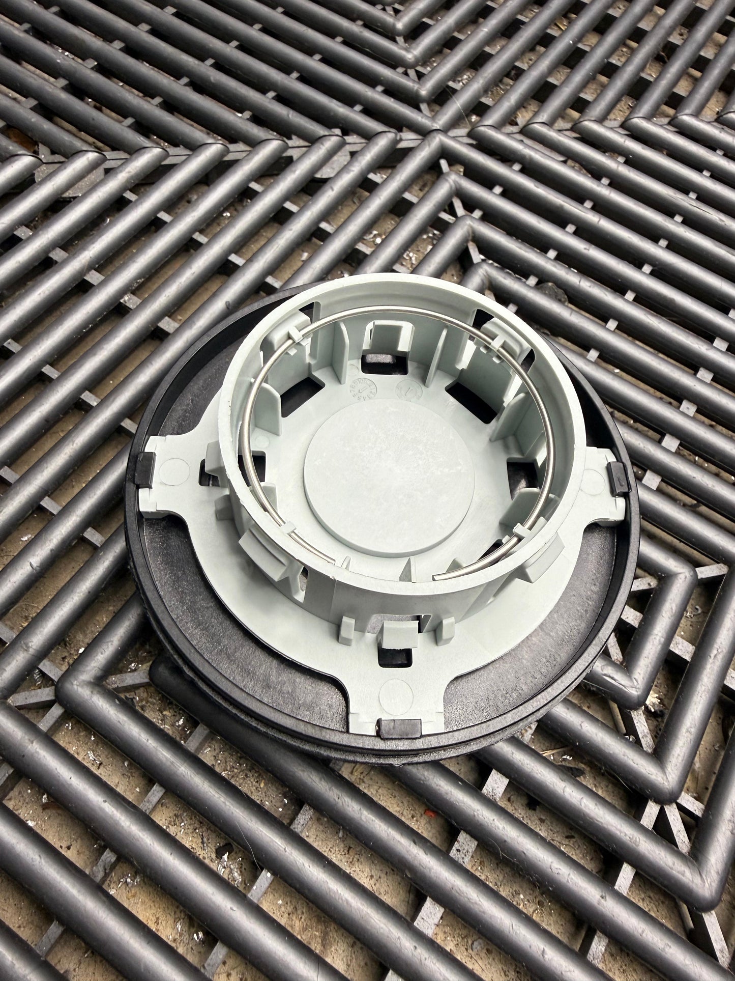 Urban X Vossen UA UV Forged Wheel Floating Center Cap