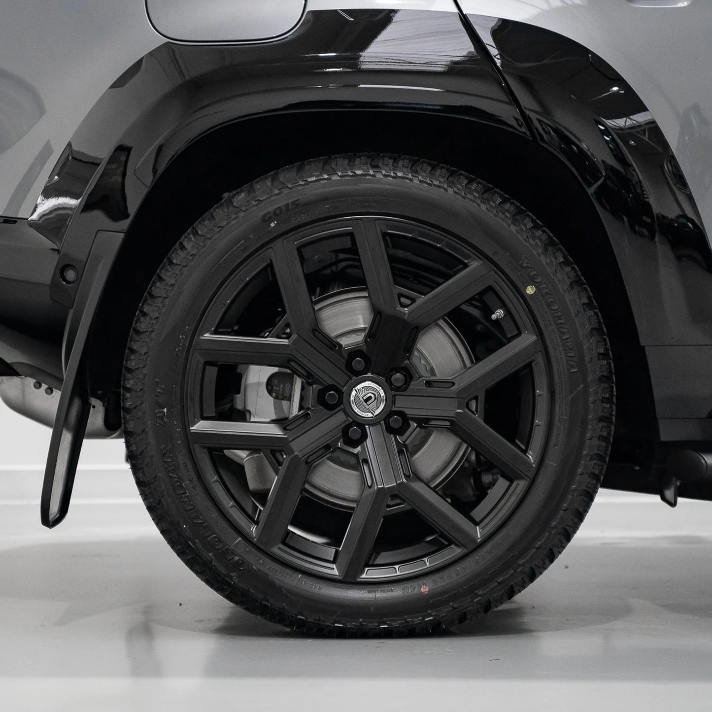 Defender 130 Widetrack Fender Arch Kit