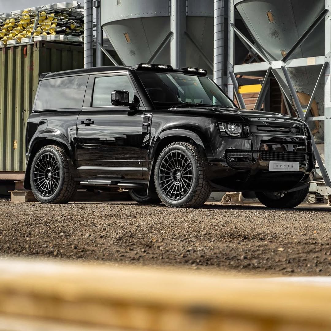 Defender 90 Widetrack Fender Arch Kit