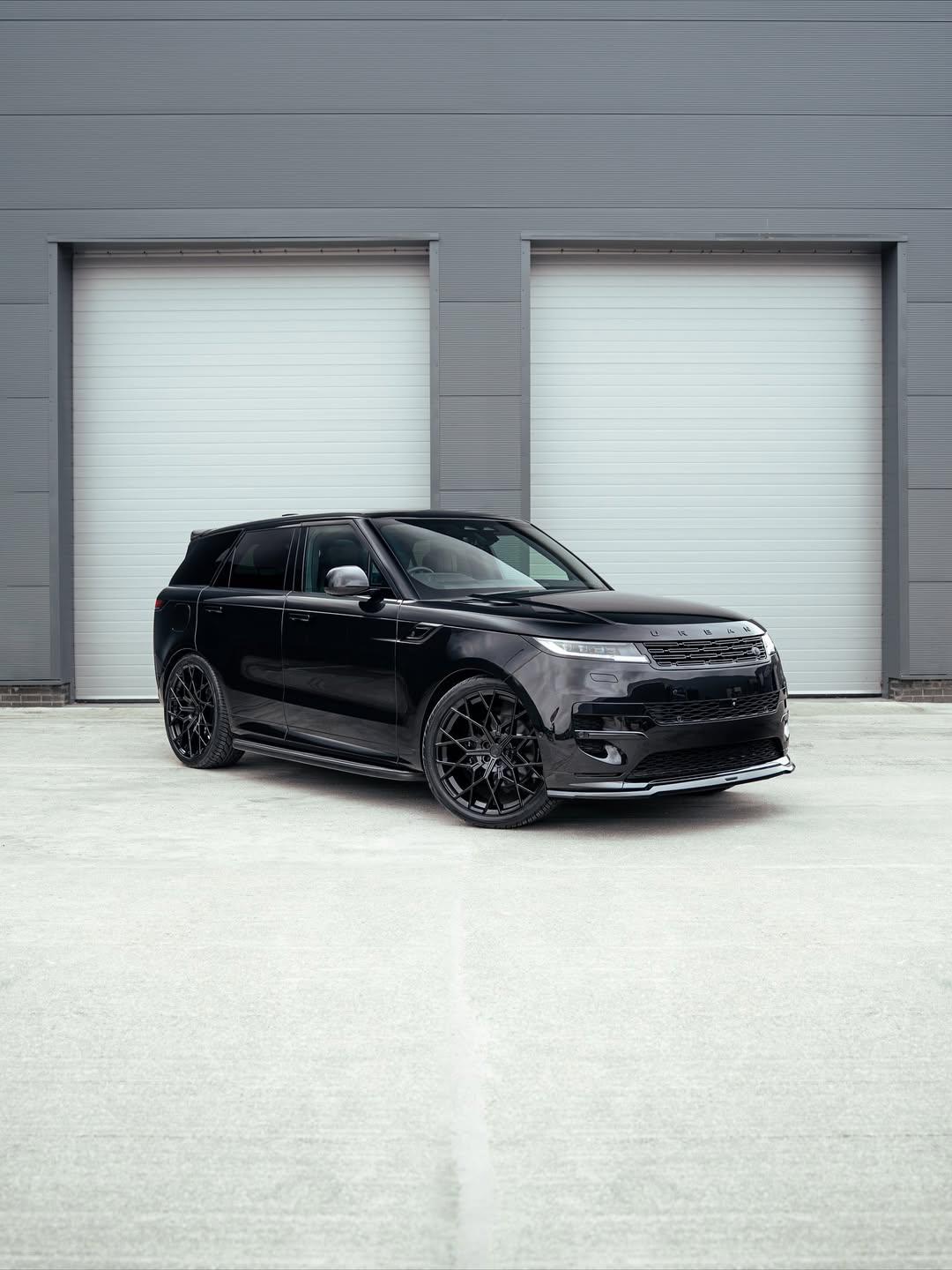 Land Rover 24" UC9 - Satin Black