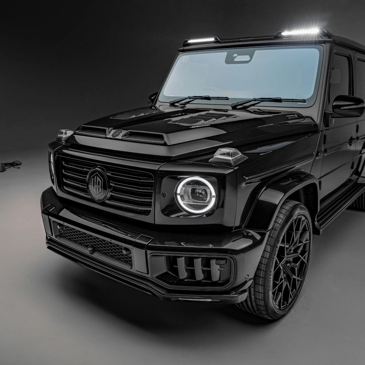 W465 G-Wagon Visual Carbon Fibre Roof Lightbar with 12 Linear Lights